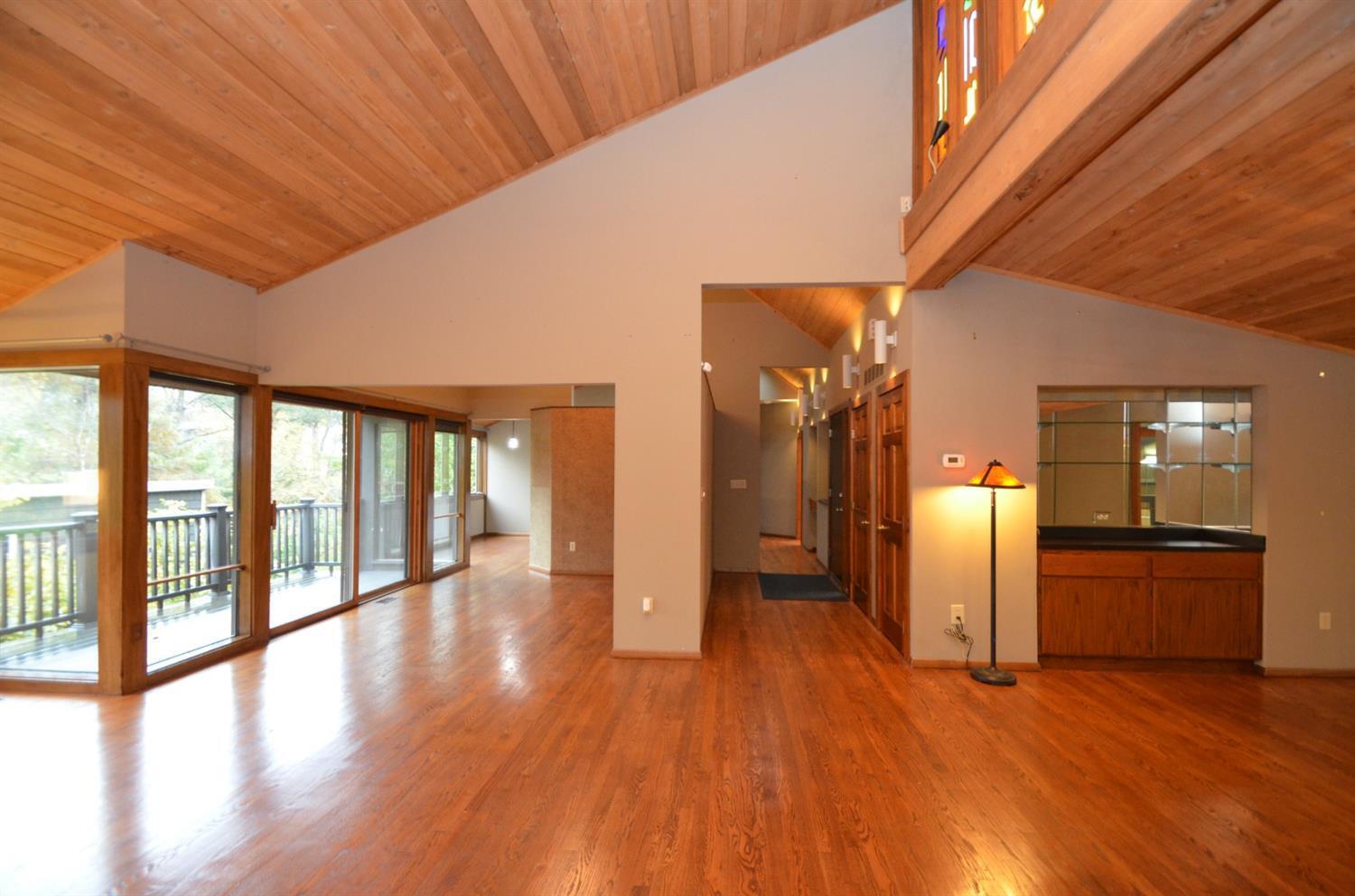3878 Lincoln Road Cincinnati, OH 45247 - Photo 13 of 50 Gallery Image 13