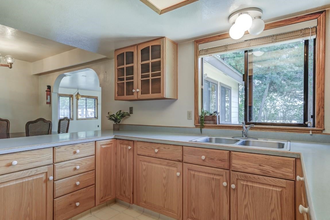 1501 Davis Place Road Mount Shasta, CA 96067 - Photo 8 of 27 Gallery Image 8