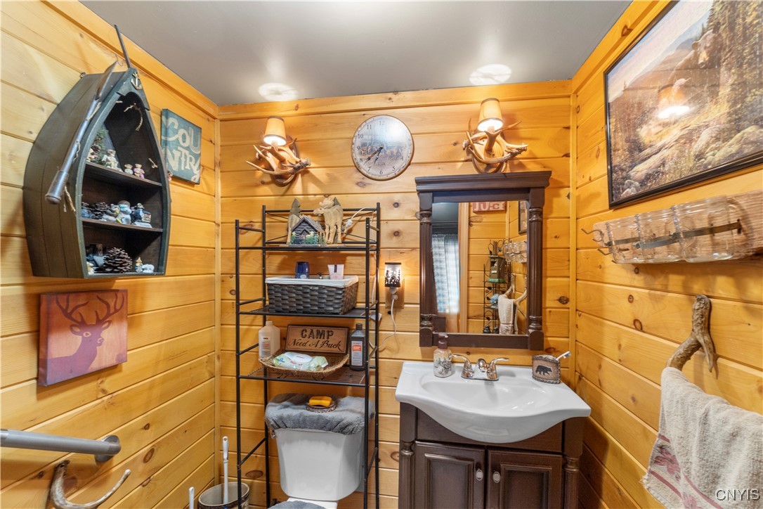 88 Case Road Williamstown, NY 13493 - Photo 11 of 28 Half bathroom downstairs