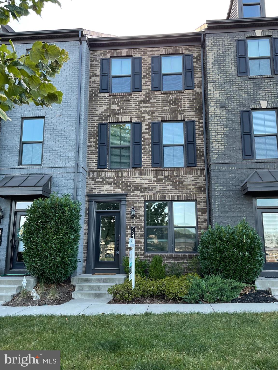 22448 Morning Shade Terrace Ashburn, VA 20148 - Photo 1 of 36