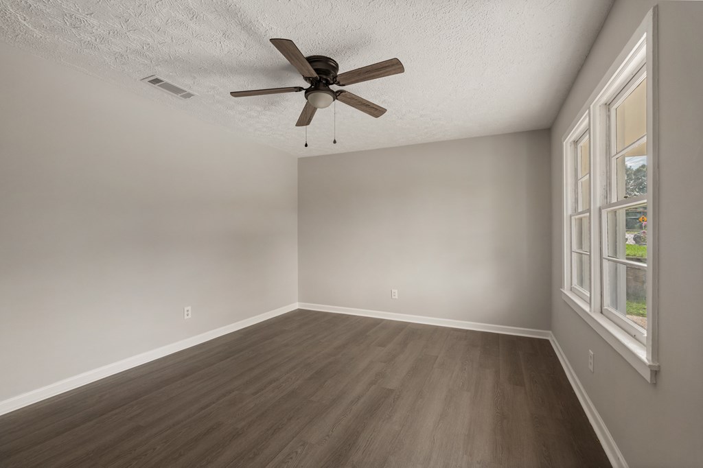1547 Floyd Road Columbus, GA 31907 - Photo 6 of 23 Gallery Image 6