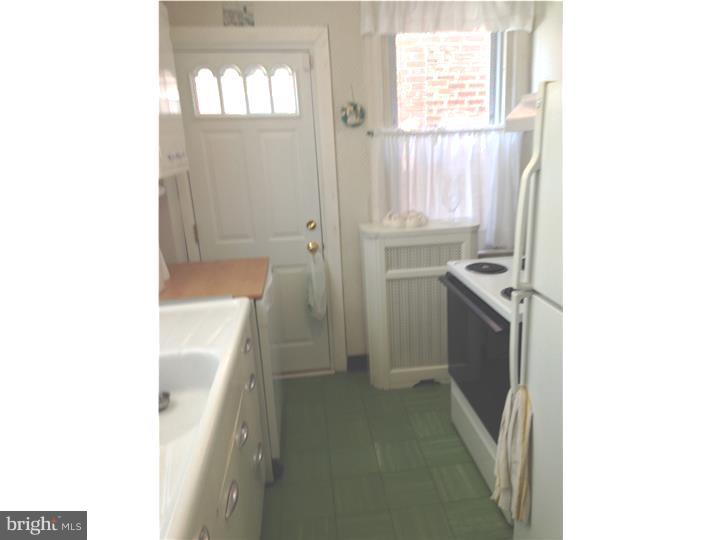 5633 Miriam Road Philadelphia, PA 19124 - Photo 11 of 25 Kitchen