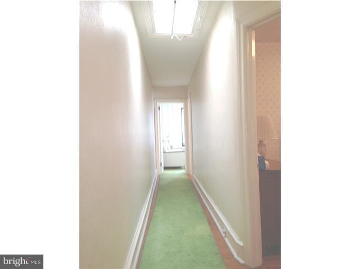 5633 Miriam Road Philadelphia, PA 19124 - Photo 23 of 25 Hallway