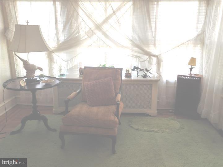 5633 Miriam Road Philadelphia, PA 19124 - Photo 5 of 25 Living Room