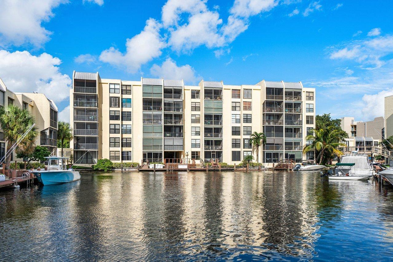 9 Royal Palm Way, Unit 606 Boca Raton, FL 33432 - Photo 1 of 26 026-9RoyalPalmWay-BocaRaton-FL-33432-SMA