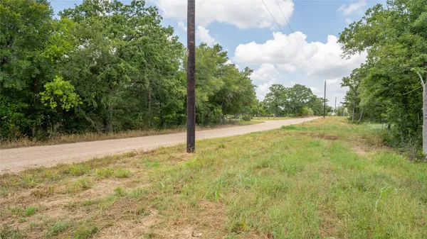 $159,900 | 418 E County Road 405, Buckholts, TX 76518