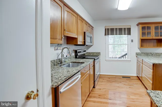 $3,475 | 9620 Masterworks Drive, Vienna, VA 22181