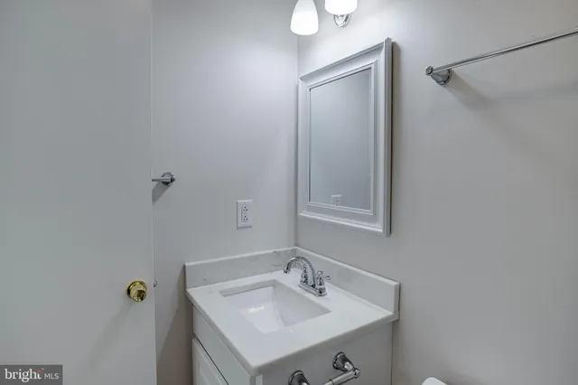 $3,475 | 9620 Masterworks Drive, Vienna, VA 22181