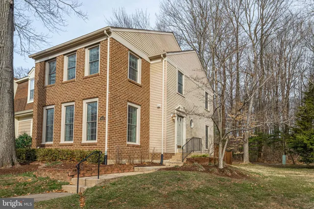 $3,475 | 9620 Masterworks Drive, Vienna, VA 22181