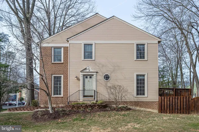$3,475 | 9620 Masterworks Drive, Vienna, VA 22181