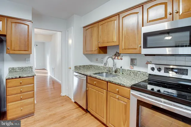 $3,475 | 9620 Masterworks Drive, Vienna, VA 22181