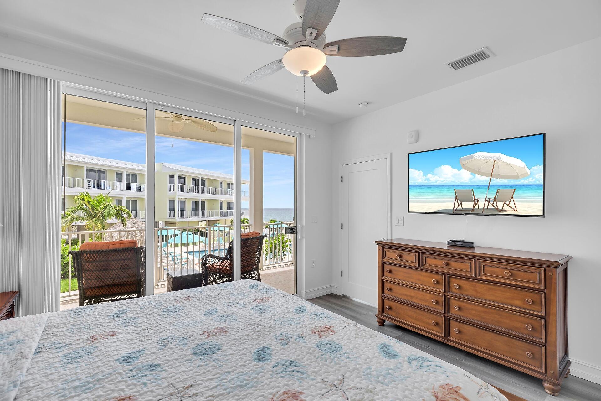 501 East Ocean Drive, Unit 9 Key Colony Beach, FL 33051 - Photo 19 of 47 Primary Bedroom