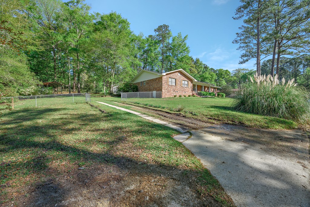 120 Del Rio Terrace Ozark, AL 36360 - Photo 2 of 41
