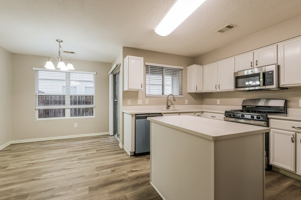 16924 Tableland Trail Conroe, TX 77385 - Photo 8 of 16