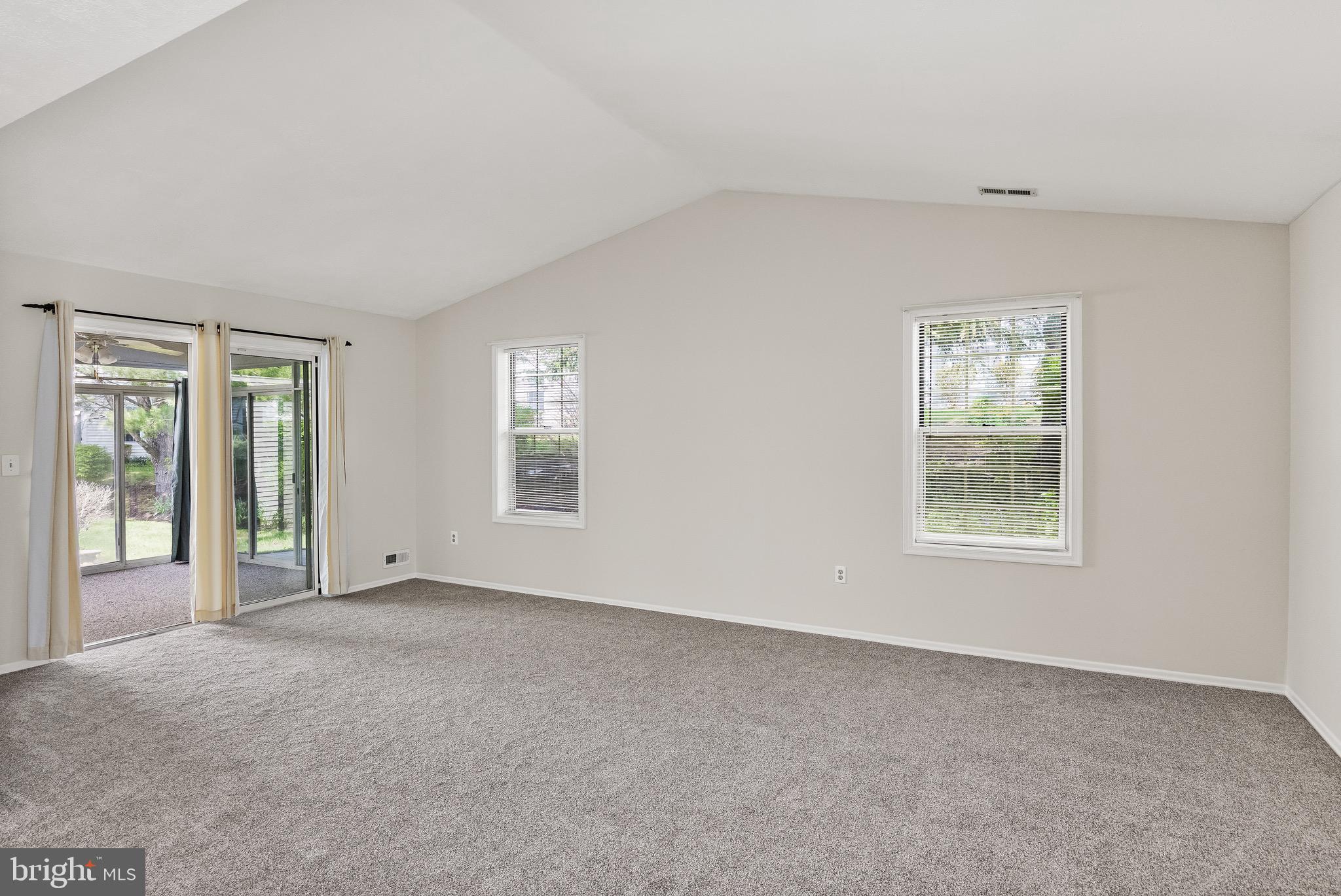 24 Lake View Terrace Columbus, NJ 08022 - Photo 17 of 26 Gallery Image 17