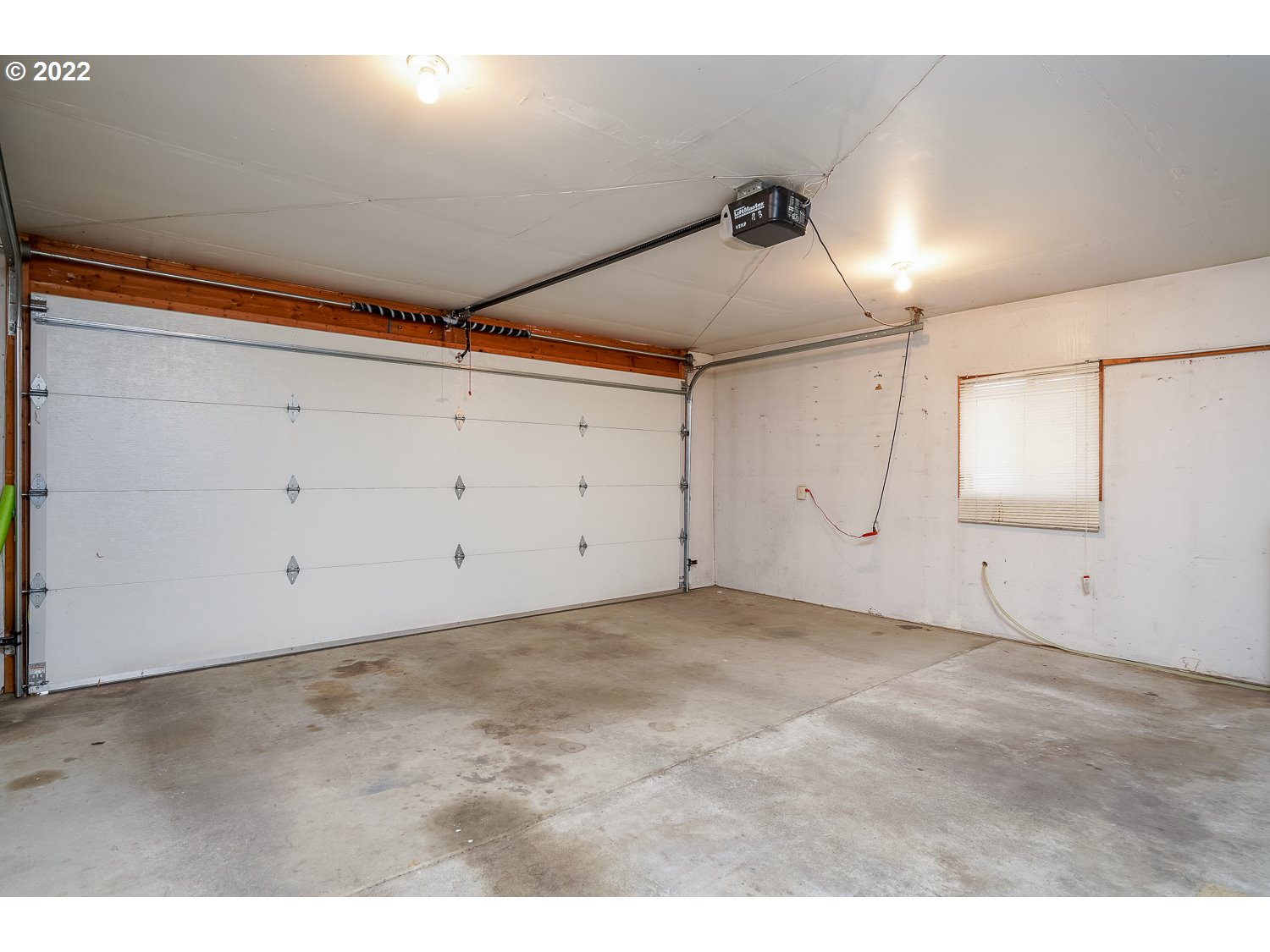 30668 Spring Court Hermiston, OR 97838 - Photo 23 of 23 a view of an empty room