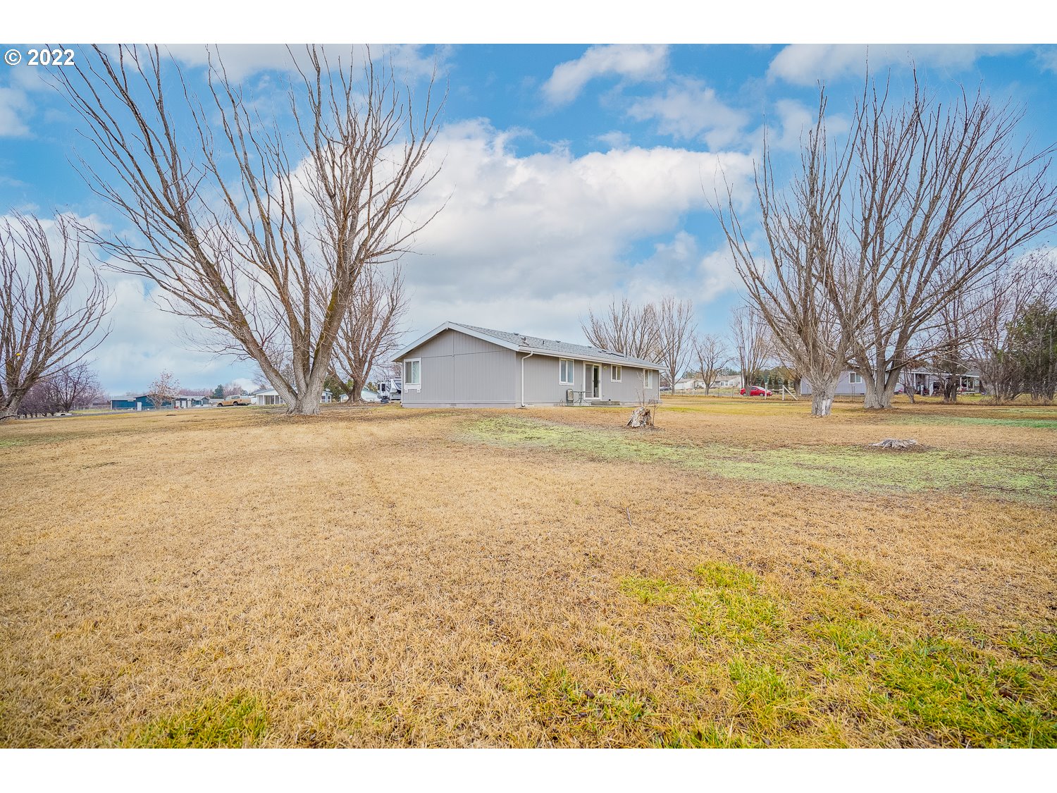 30668 Spring Court Hermiston, OR 97838 - Photo 4 of 23