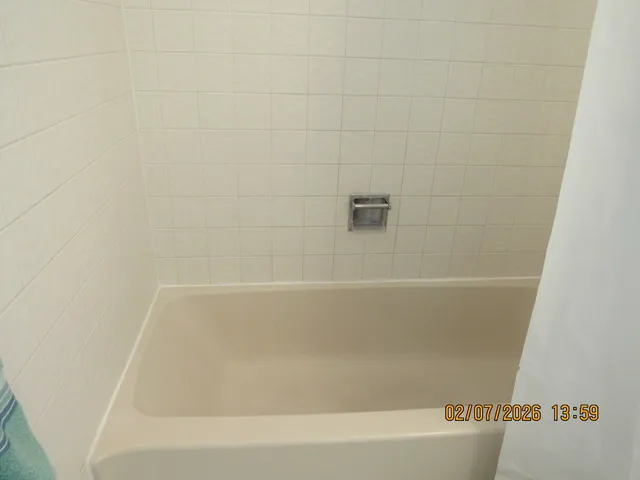 $2,900 | 718 Sturnbridge Lane, Schaumburg, IL 60173