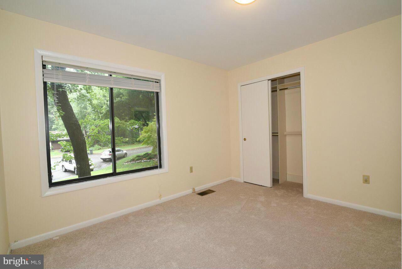 2072 Amberjack Court Reston, VA 20191 - Photo 17 of 30 Bedroom