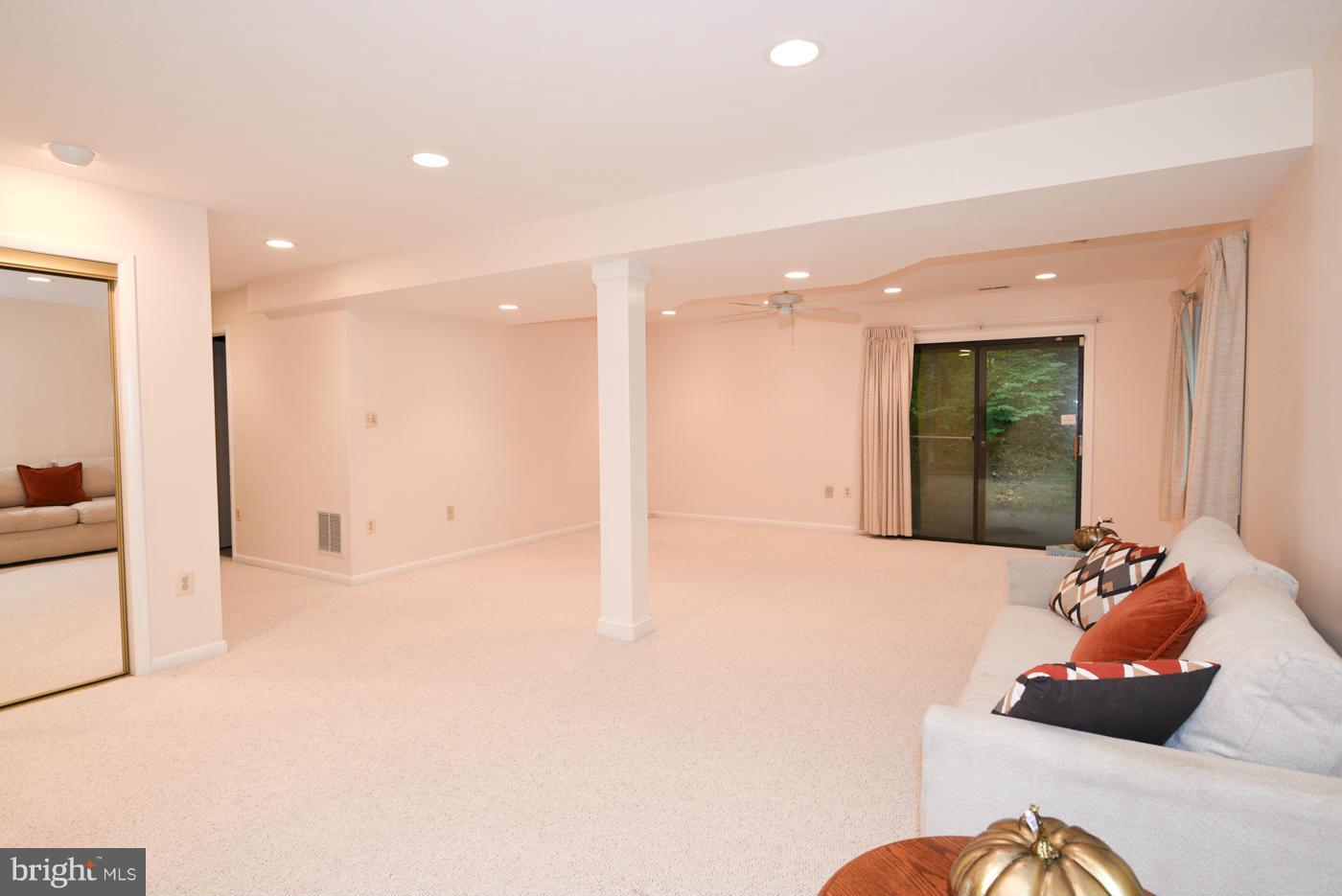 2072 Amberjack Court Reston, VA 20191 - Photo 22 of 30 Basement