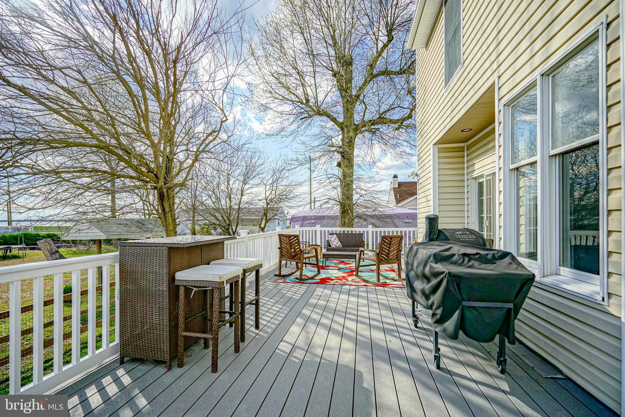 139 Rutgers Road Pennsville, NJ 08070 - Photo 51 of 75 Trex deck & vinyl rails