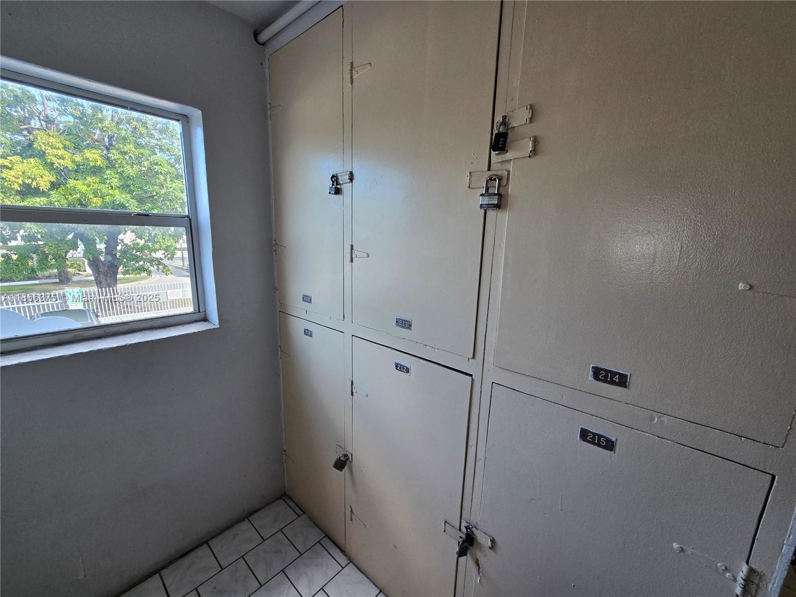 120 Royal Palm Road, Unit 209 Hialeah Gardens, FL 33016 - Photo 37 of 85