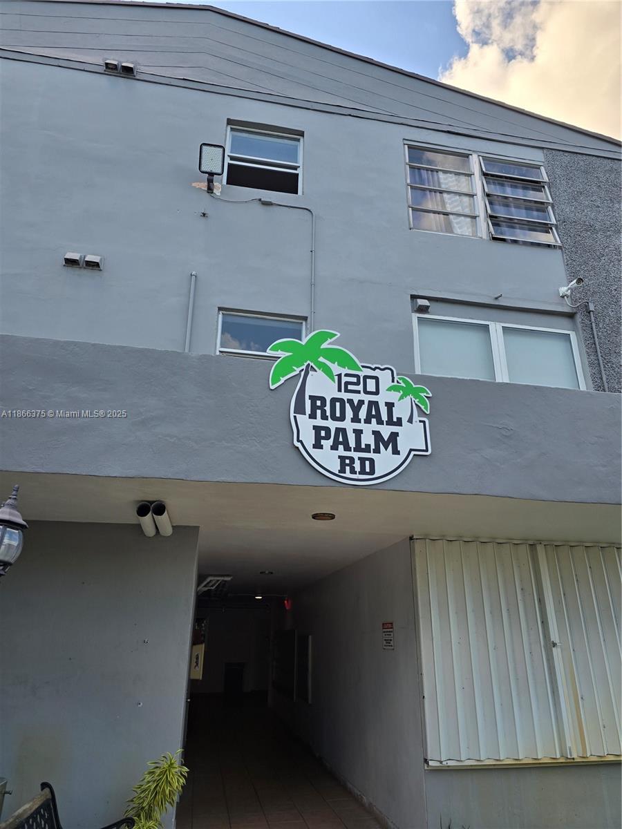 120 Royal Palm Road, Unit 209 Hialeah Gardens, FL 33016 - Photo 46 of 85