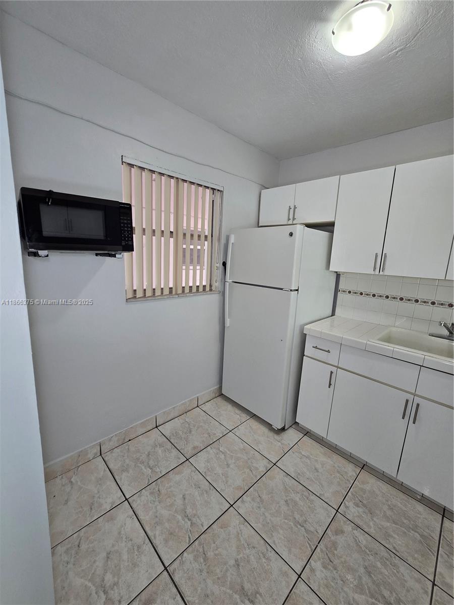 120 Royal Palm Road, Unit 209 Hialeah Gardens, FL 33016 - Photo 48 of 85