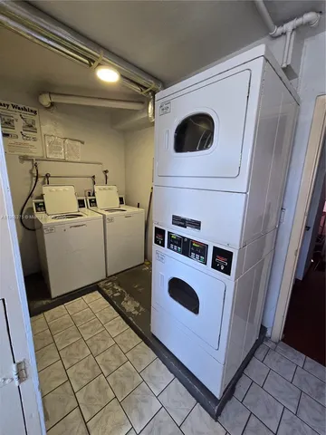 $1,850 | 120 Royal Palm Road, Unit 209, Hialeah Gardens, FL 33016