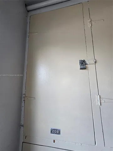 $1,850 | 120 Royal Palm Road, Unit 209, Hialeah Gardens, FL 33016