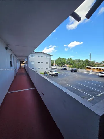 $1,850 | 120 Royal Palm Road, Unit 209, Hialeah Gardens, FL 33016