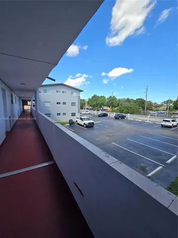 $1,850 | 120 Royal Palm Road, Unit 209, Hialeah Gardens, FL 33016