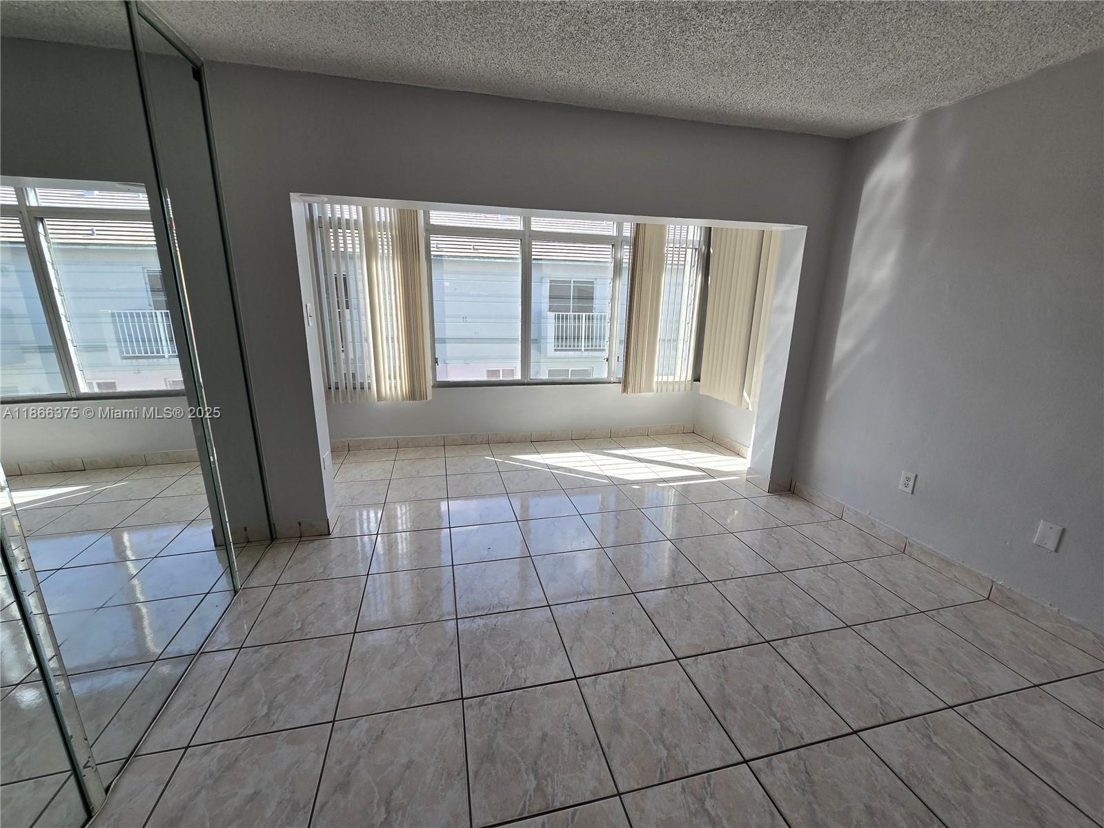 120 Royal Palm Road, Unit 209 Hialeah Gardens, FL 33016 - Photo 10 of 85