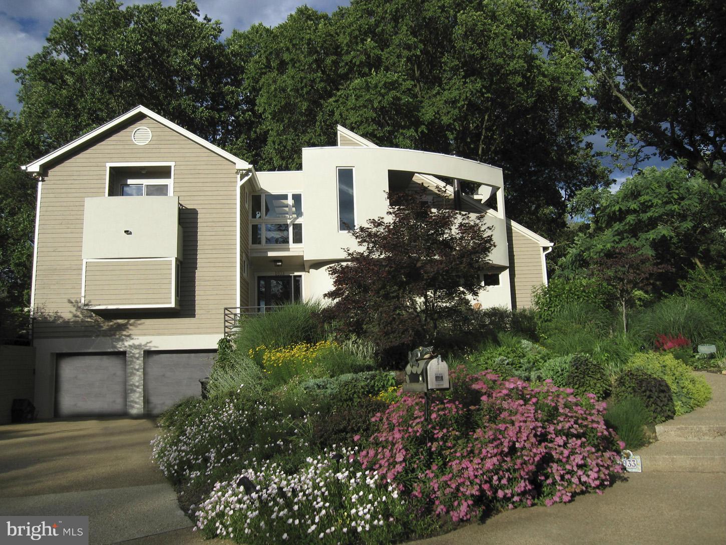 Exterior (Front)
