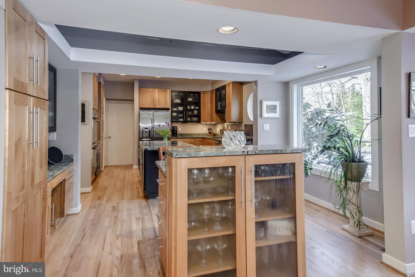 1933 Birch Road McLean, VA 22101 - Photo 11 of 30 Interior (General)
