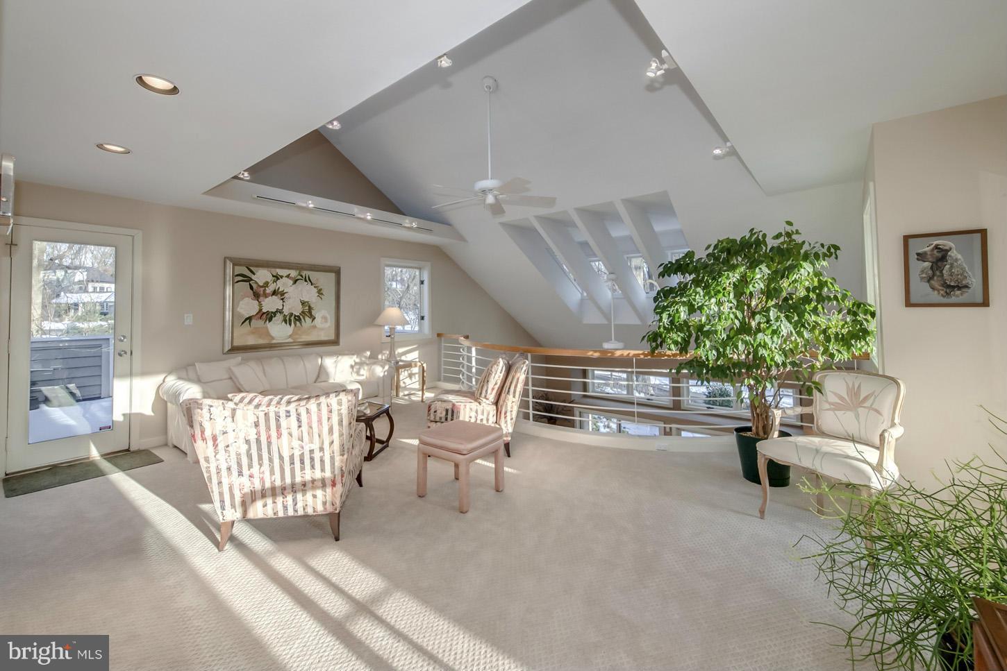 1933 Birch Road McLean, VA 22101 - Photo 18 of 30 Family Room