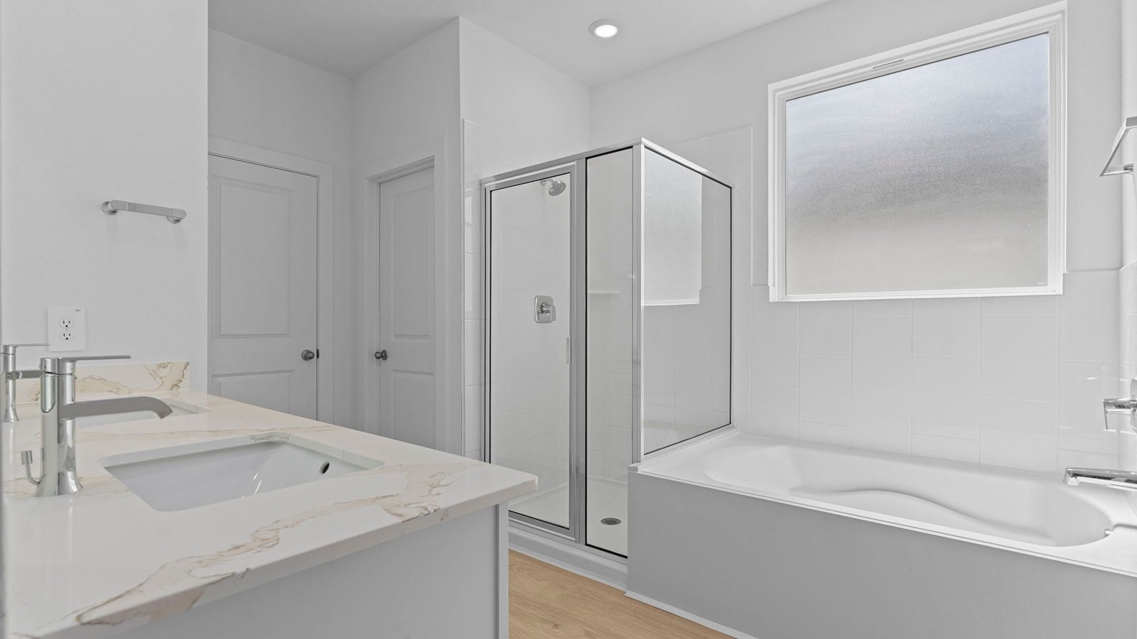 6108 Brookhaven Street Rosenberg, TX 77469 - Photo 15 of 40 a bathroom with a sink a toilet and shower