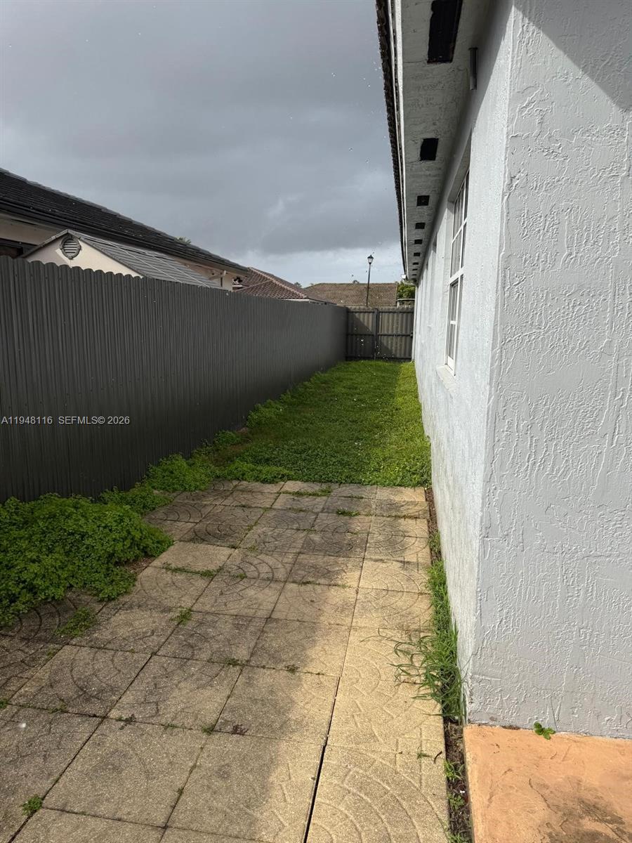 9125 Southwest 166th Avenue Miami, FL 33196 - Photo 24 of 25 a view of outdoor space