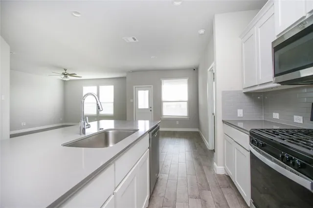 $2,600 | 2405 Moon Ranch Drive, Weatherford, TX 76087