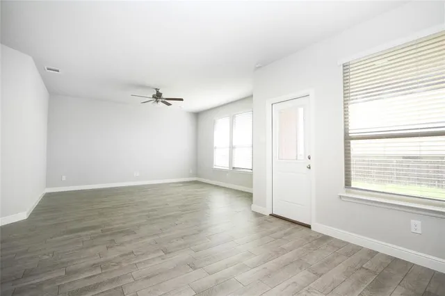 $2,600 | 2405 Moon Ranch Drive, Weatherford, TX 76087