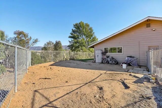 $1,049,900 | 14748 Quail Haven Lane, El Cajon, CA 92019