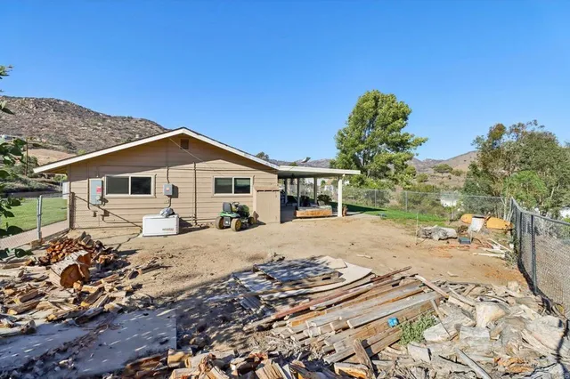 $1,049,900 | 14748 Quail Haven Lane, El Cajon, CA 92019