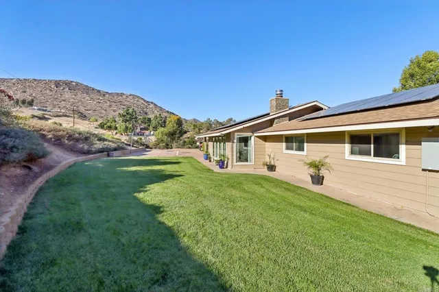 $1,049,900 | 14748 Quail Haven Lane, El Cajon, CA 92019