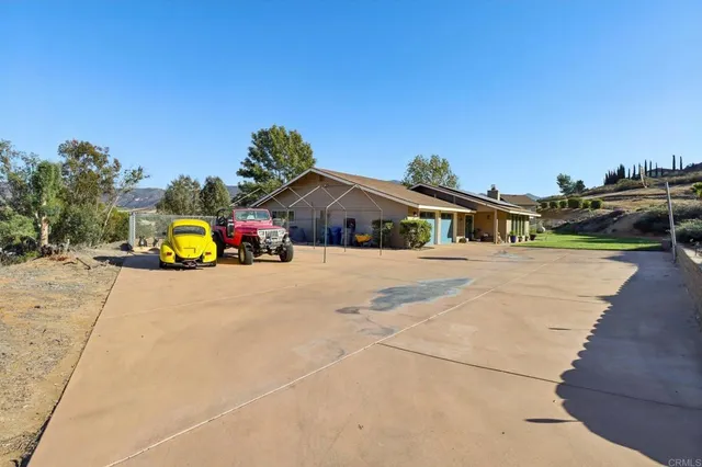 $1,049,900 | 14748 Quail Haven Lane, El Cajon, CA 92019