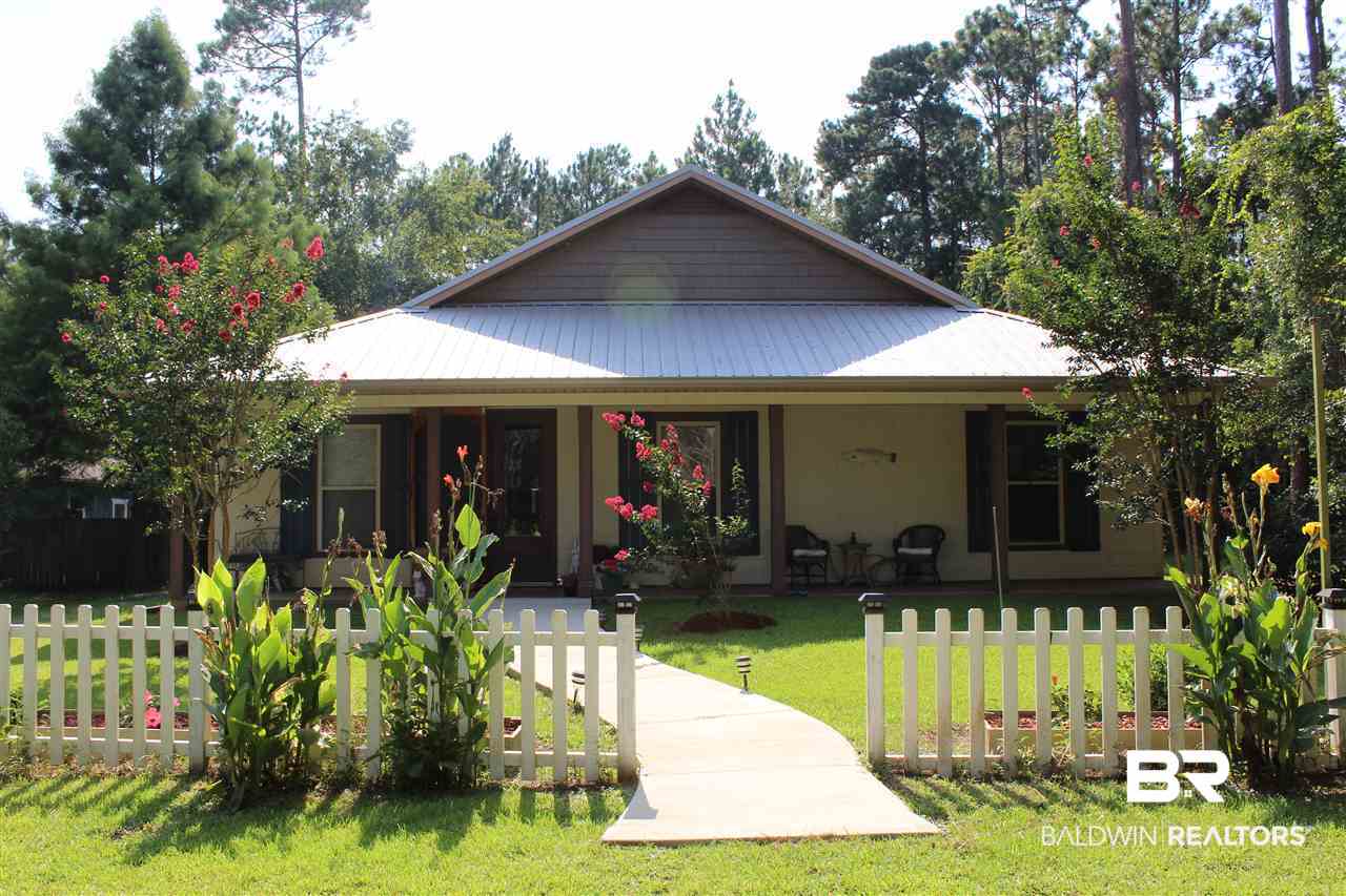 9051 Hammock Road Elberta, AL 36530 - Photo 1 of 32 Main View Front
