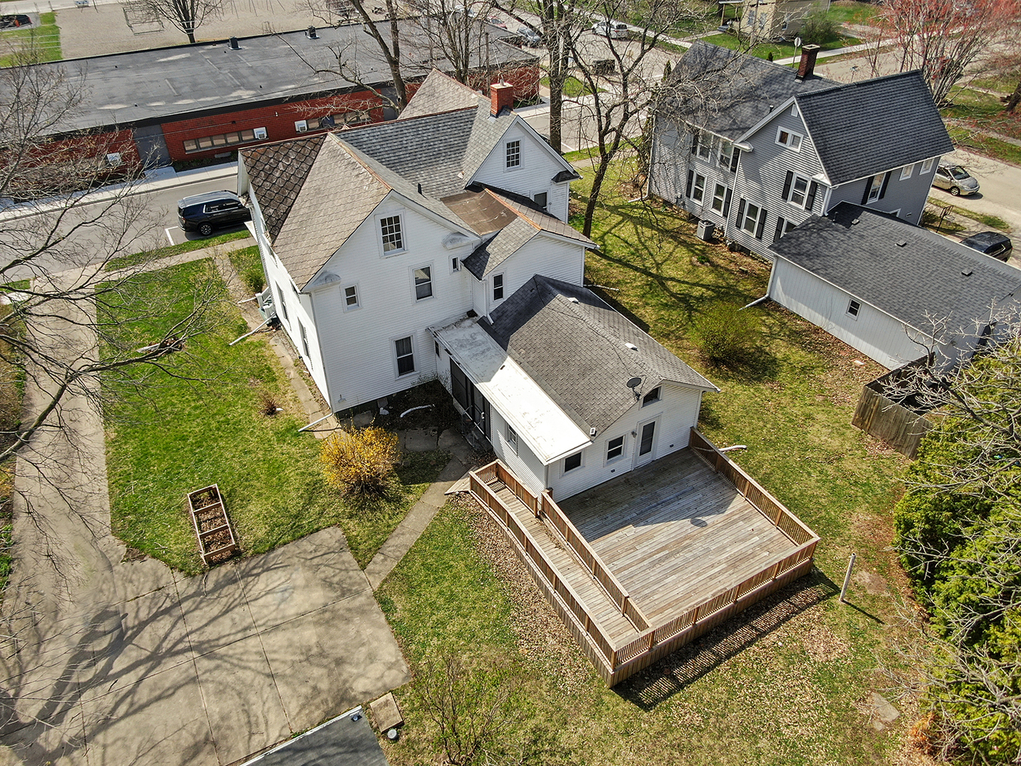 309 East 3rd Street Sandwich, IL 60548 - Photo 32 of 33 an aerial view of residential house with parking