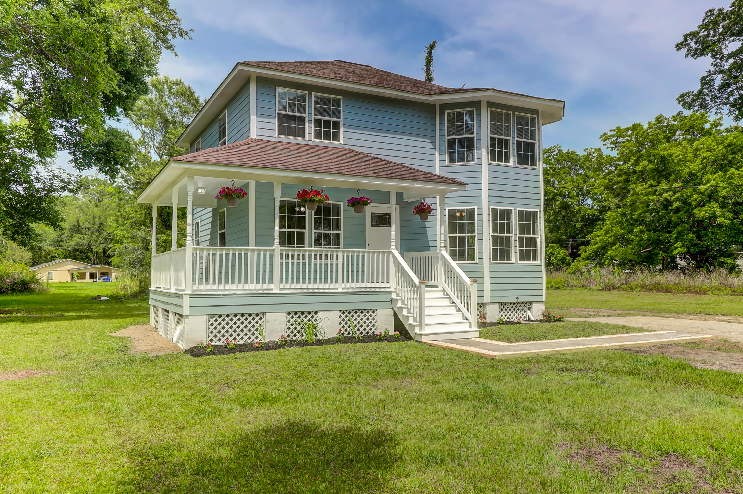 814 Hughes Road Johns Island, SC 29455 - Photo 1 of 24 814 Hughes (52)