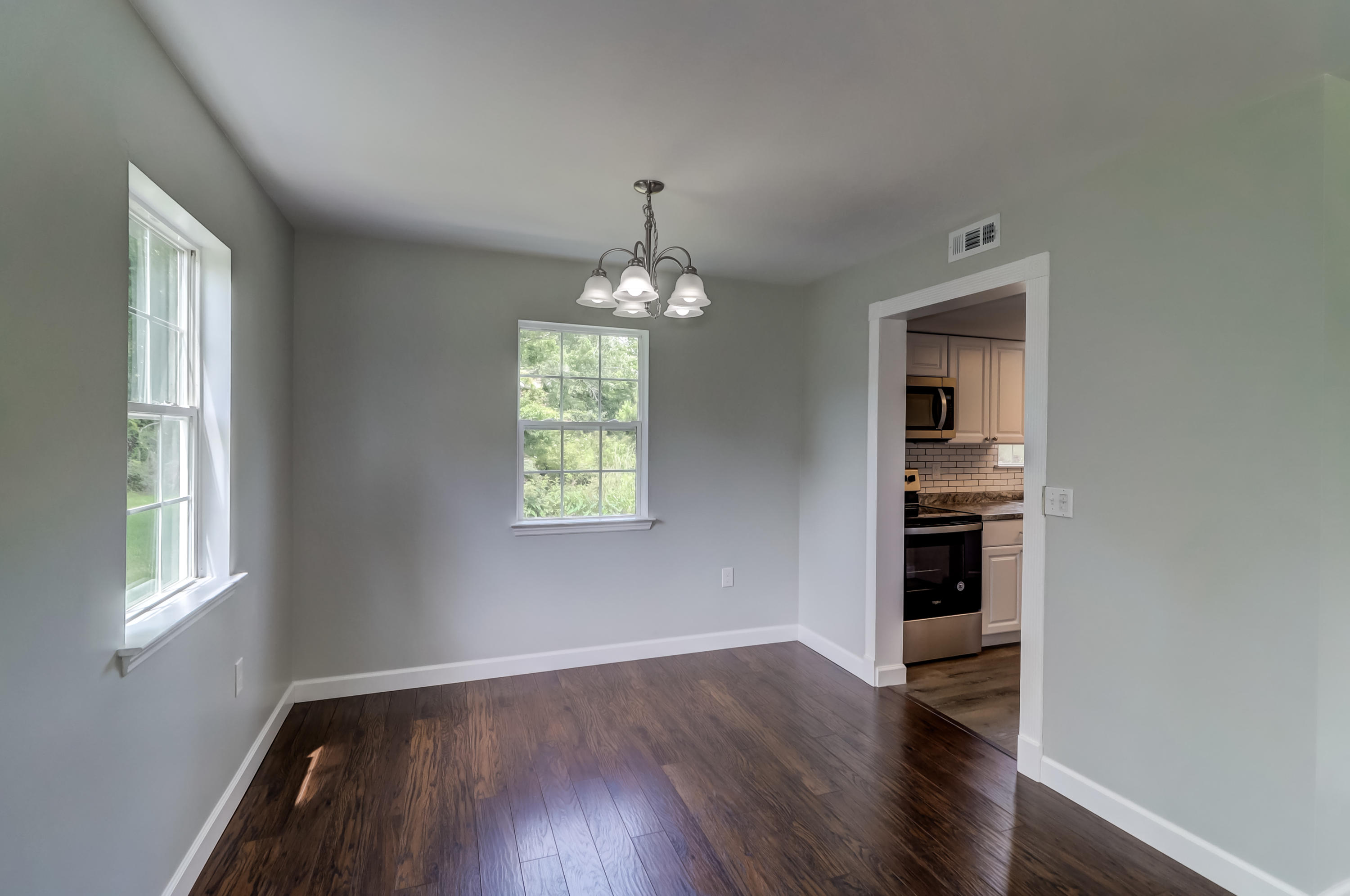 814 Hughes Road Johns Island, SC 29455 - Photo 4 of 24 814 Hughes (41)