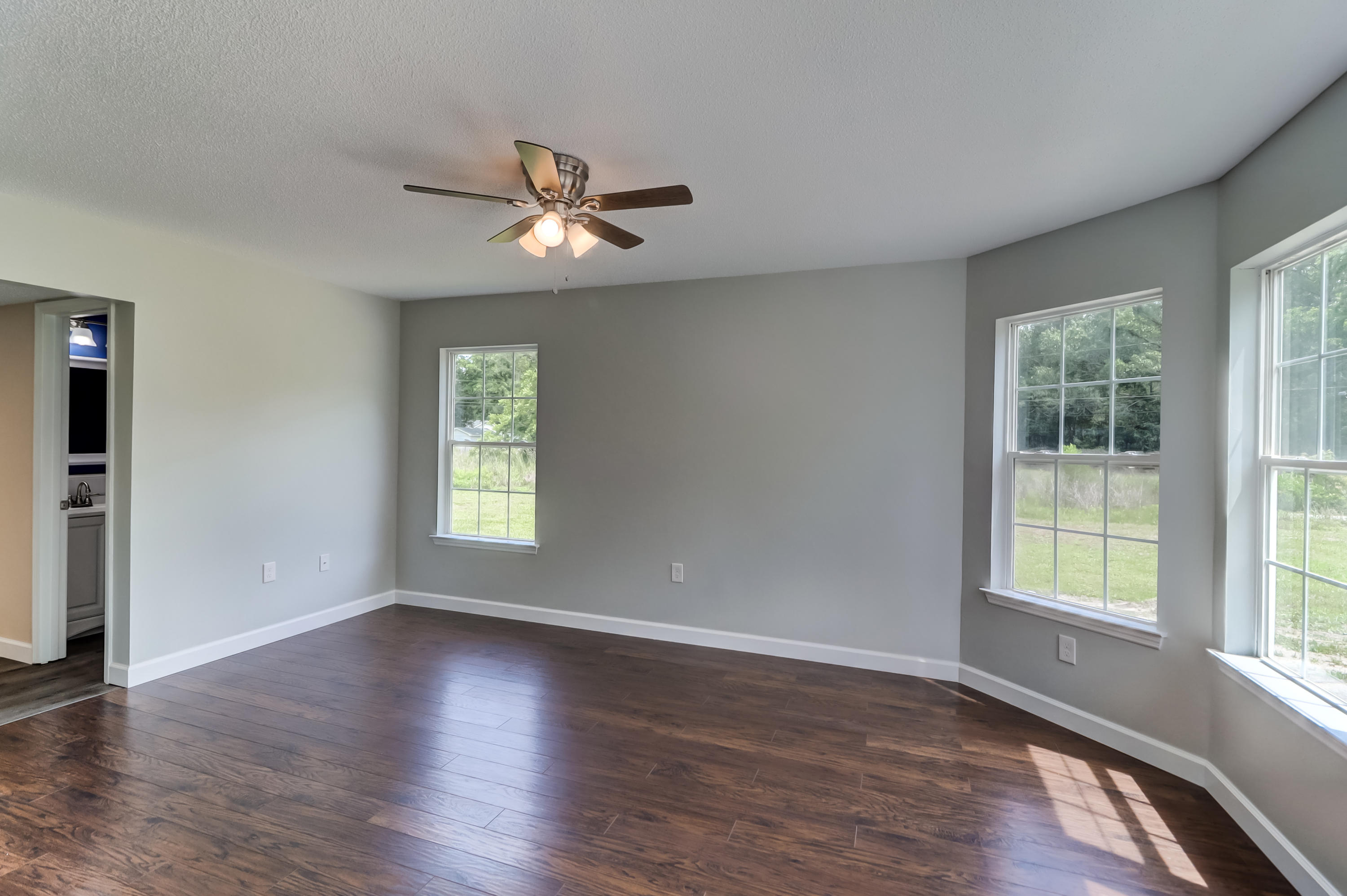 814 Hughes Road Johns Island, SC 29455 - Photo 9 of 24 814 Hughes (23)