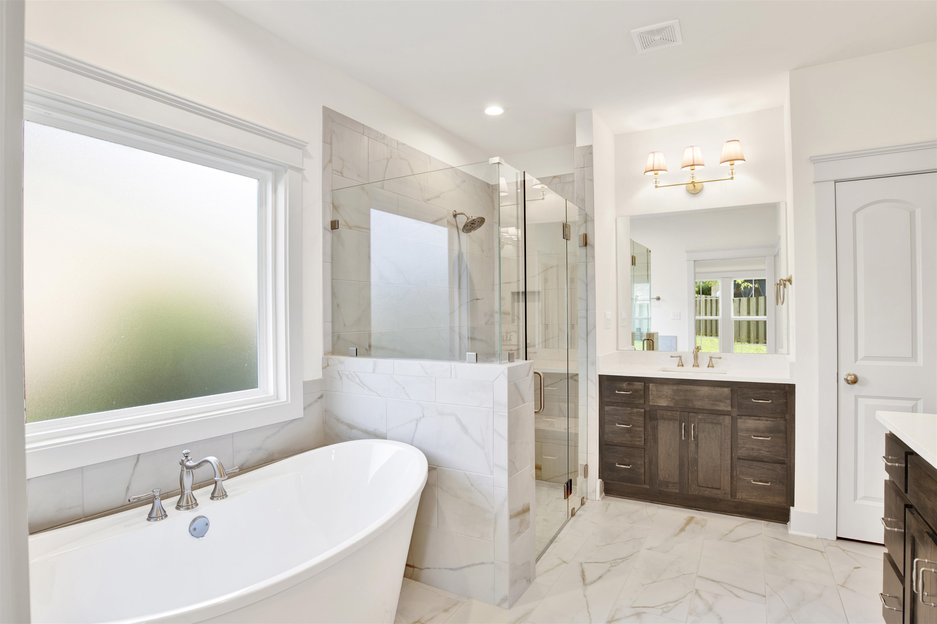 404 Scarlett Avenue Fairhope, AL 36532 - Photo 19 of 27 Bathroom